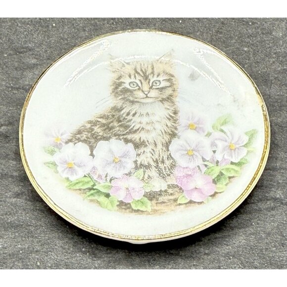 Miniature Decorative Tabby Cat With Flowers Bone China Plate With Gold Trim 2" - Picture 1 of 4